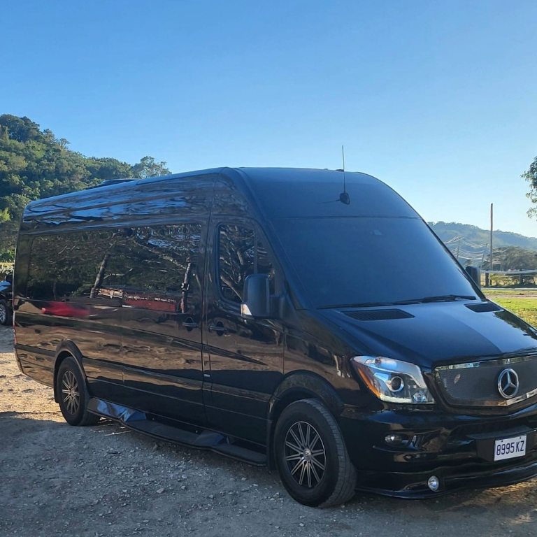 Hourly/ Daily Car Rentals​ in Jamaica